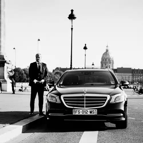 Bodyguard for tourists in Paris – chauffeur car and close protection